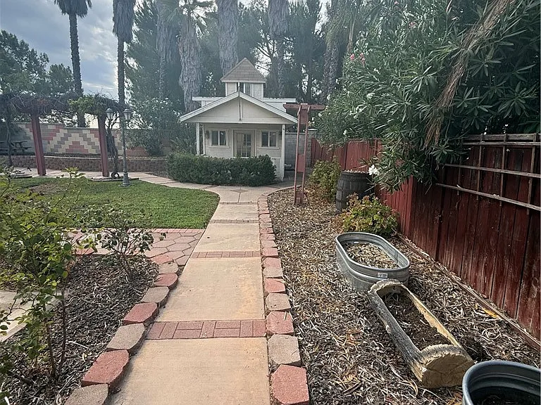 39573 Bonaire Way — Photo 35