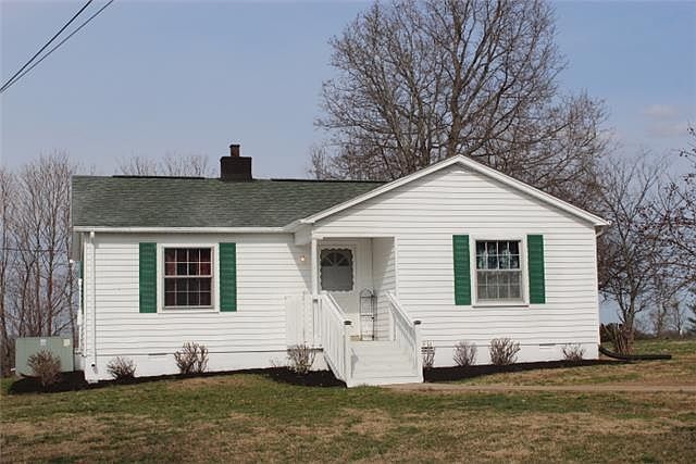 1st image of 224 W Hester Rd