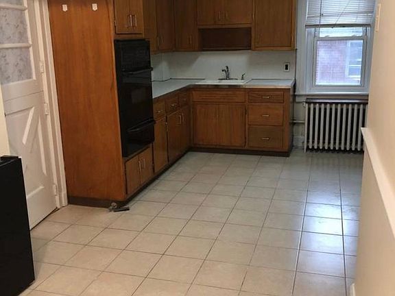 2nd image of 2512 126th St Floor 2