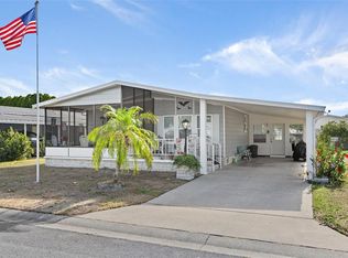 4032 William Hume Dr, Zephyrhills, FL 33541