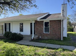 3216 Woodstock Dr, Nashville, TN 37207