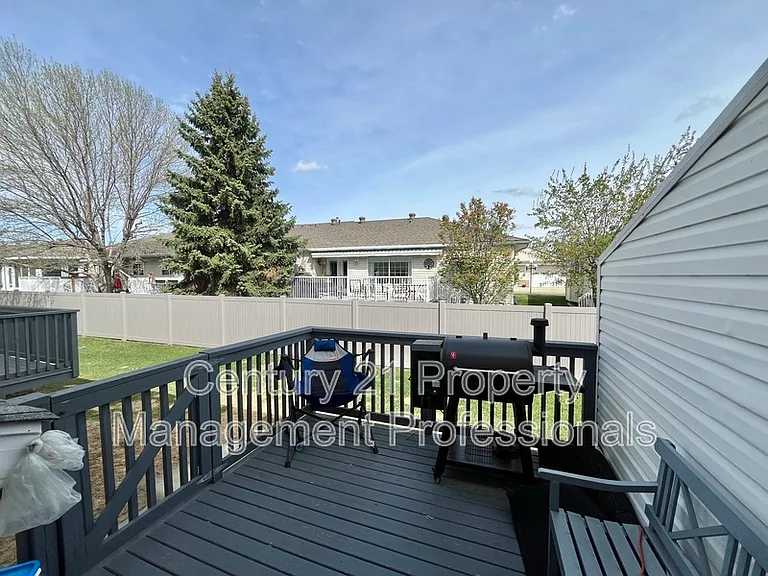 1033 Youville Dr NW #29 — Photo 9