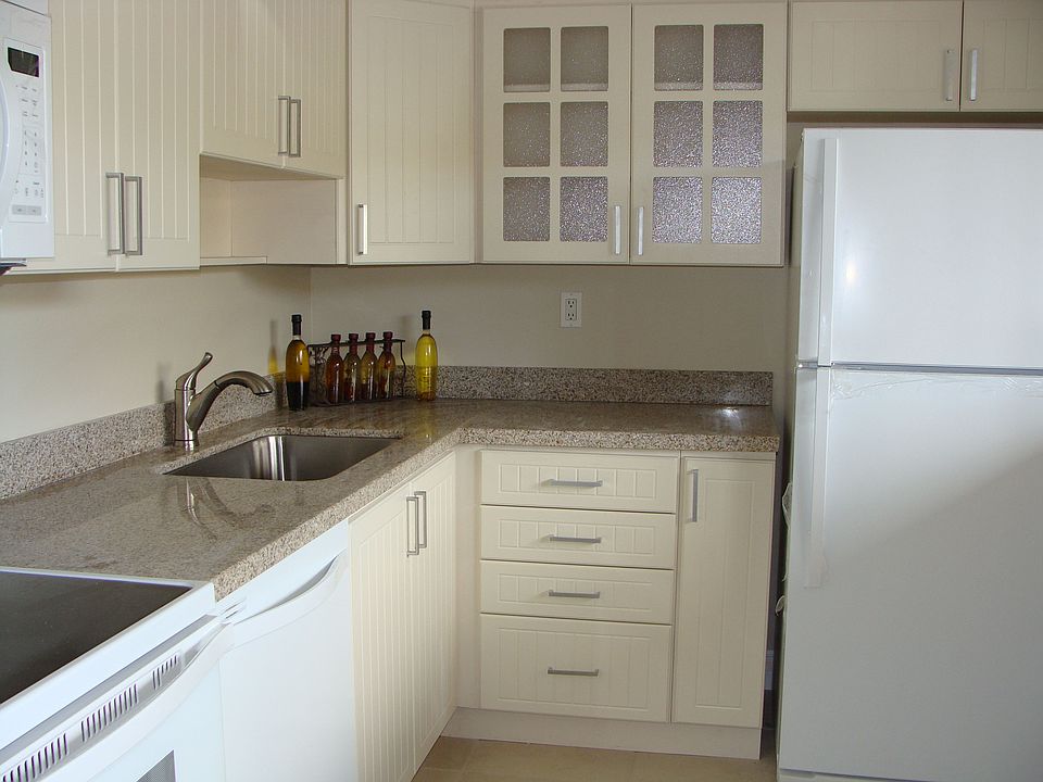 1st image of 8415 SW 107th Ave APT 122W