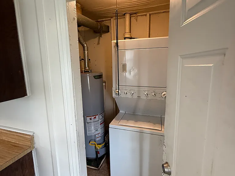 2403 N Fares Ave — Photo 5