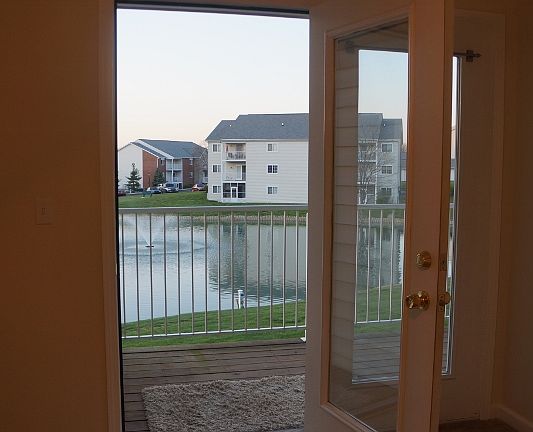 3rd image of 660 Friars Ln APT 8
