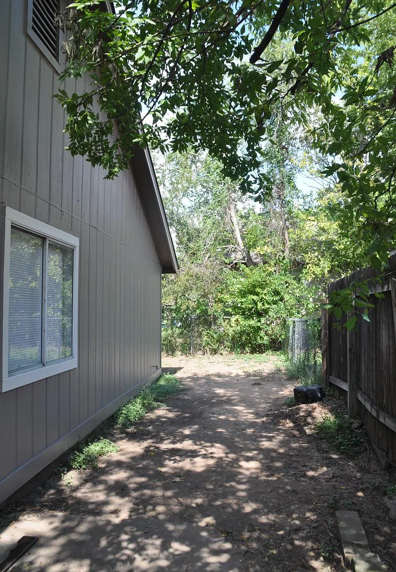 3 bed, 1269 sqft, $1,650 — Photo 3