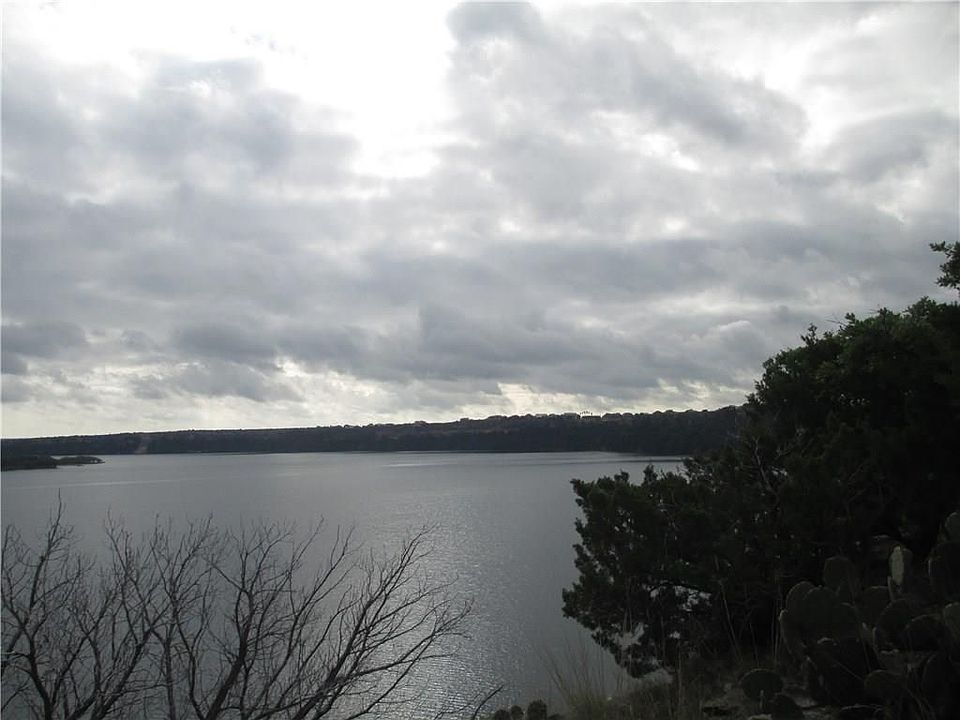 1st image of 10 Oyster Bay Ct
