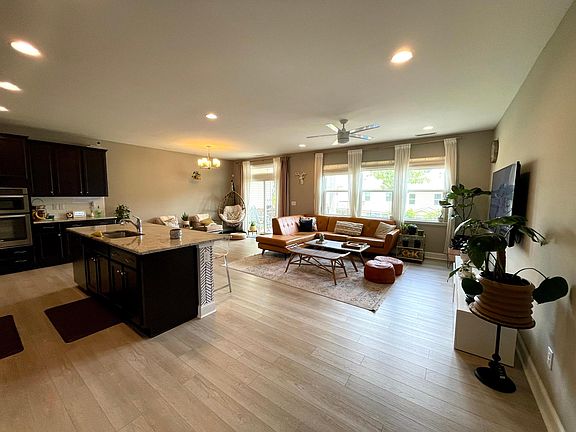 Living Room - Open floor plan