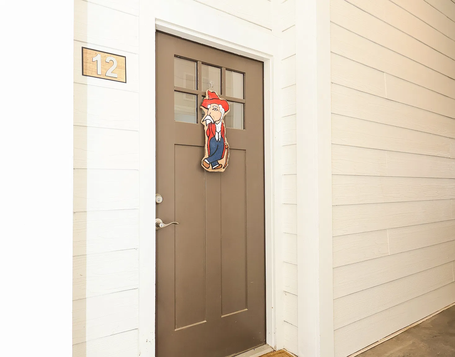 3 bed, 1200 sqft, $3,150 — Photo 1