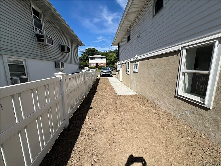 82 Hickory Rd — Photo 11