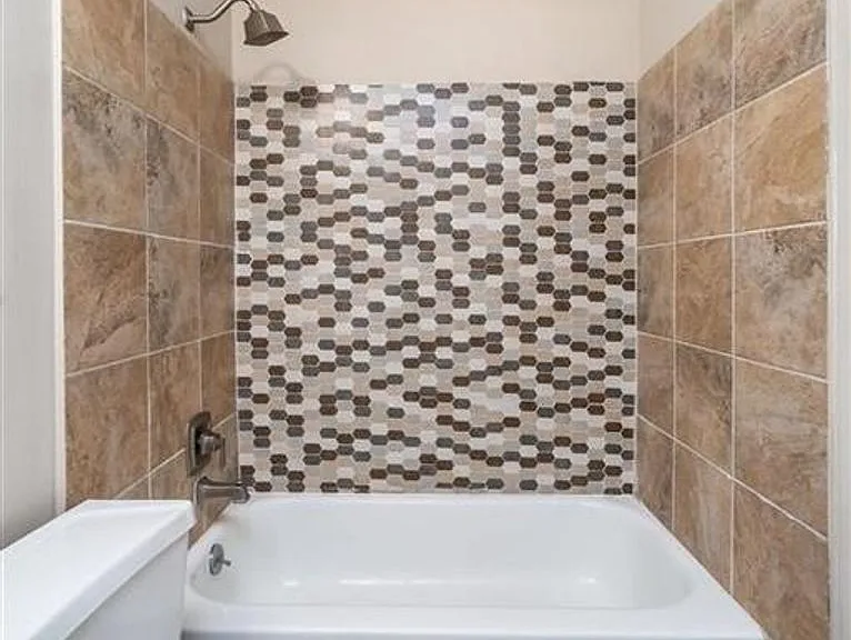130 Maxanna Dr — Photo 14
