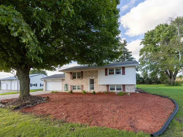 3720 W County Road A, Janesville, WI 53548