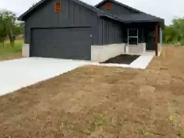 303 S Lamar St, Itasca, TX 76055