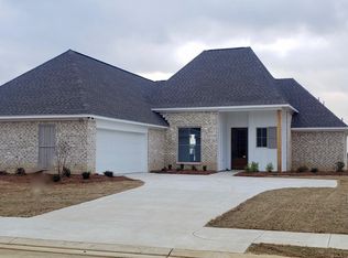 476 Aurora Cir, Canton, MS 39046
