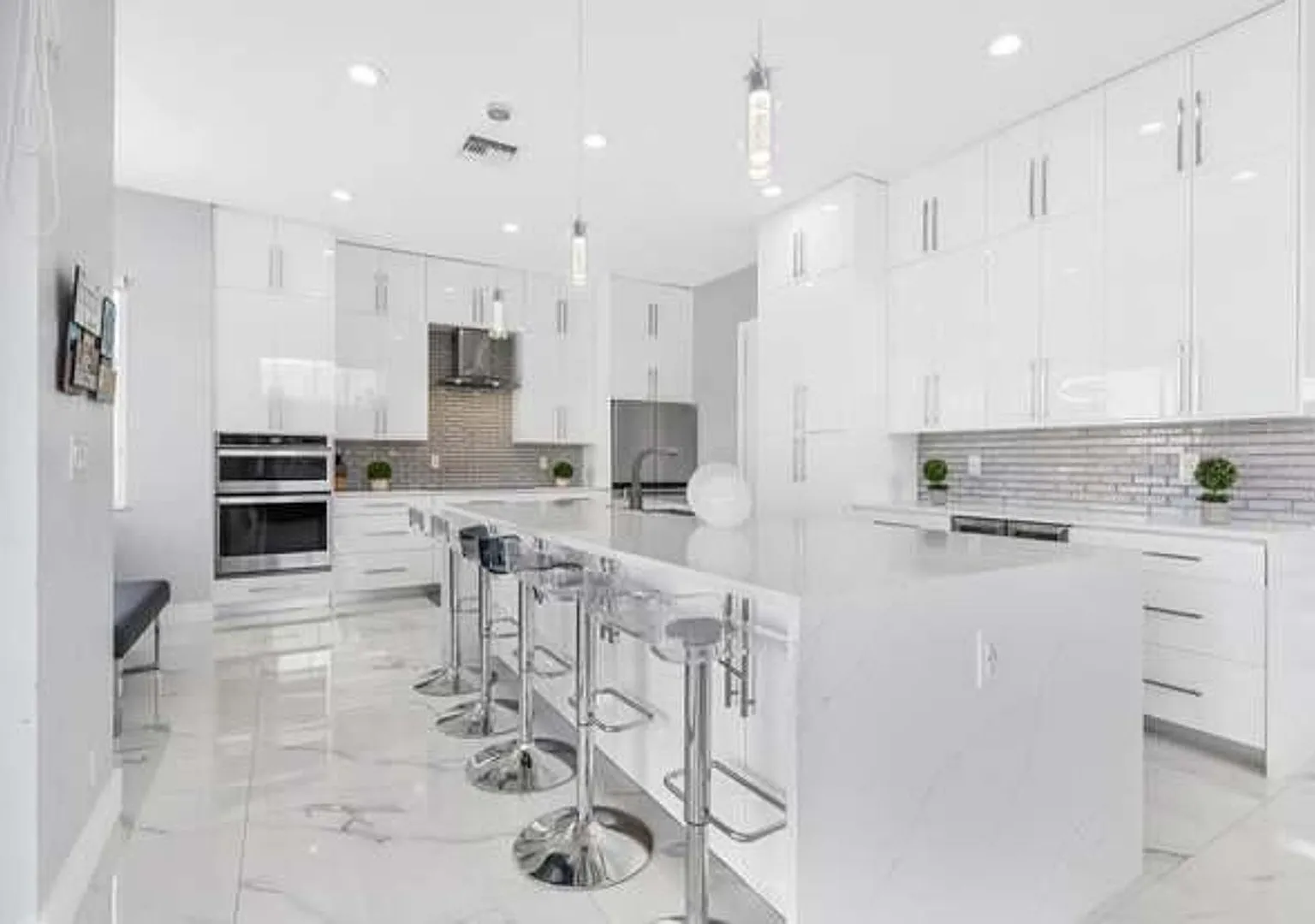 11836 Osprey Pointe Circle, Wellington, FL 33449 — Photo 2