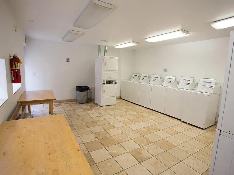 Laundry Center