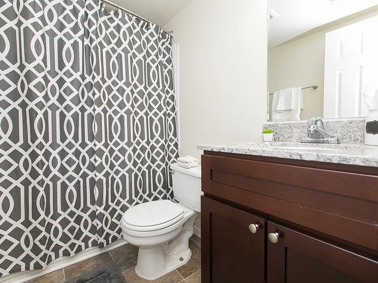 Quail Hollow Apartment Homes — Photo 11