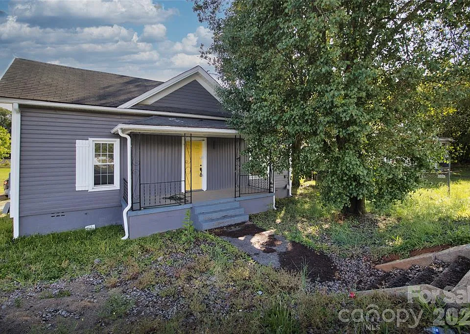 3209 Lowell Rd