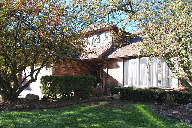 1st image of 9722 S Hickory Crest Ct