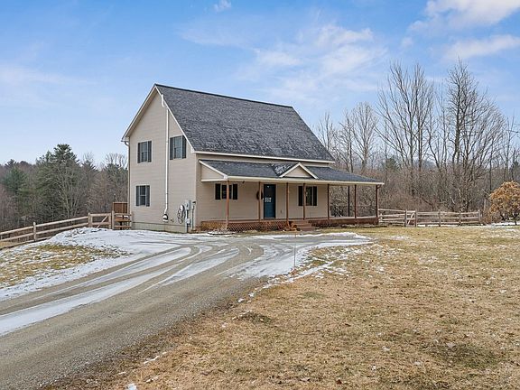 3rd image of 815 Hardscrabble Road