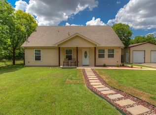 303 Fir St, Cleburne, TX 76031