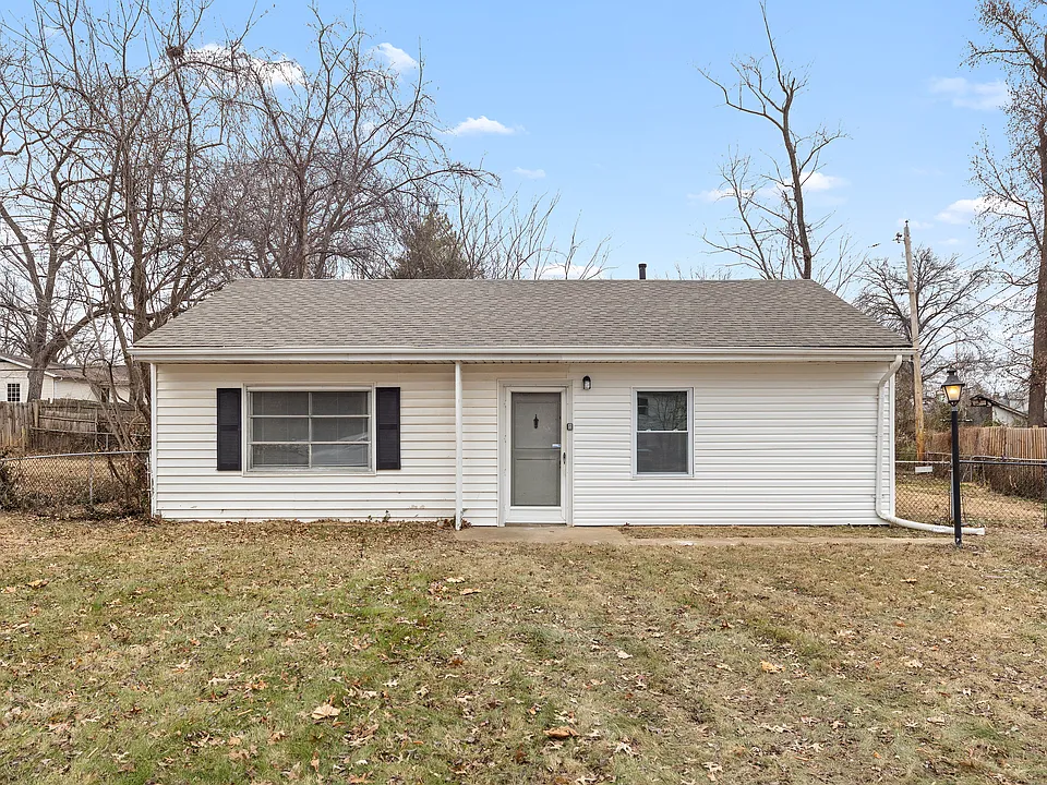 1111 Redman Blvd