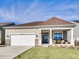 200 Cadence Cir, Lake Geneva, WI 53147