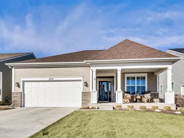 200 Cadence CIRCLE, Lake Geneva, WI 53147