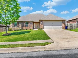 204 Cowans St, Lowell, AR 72745