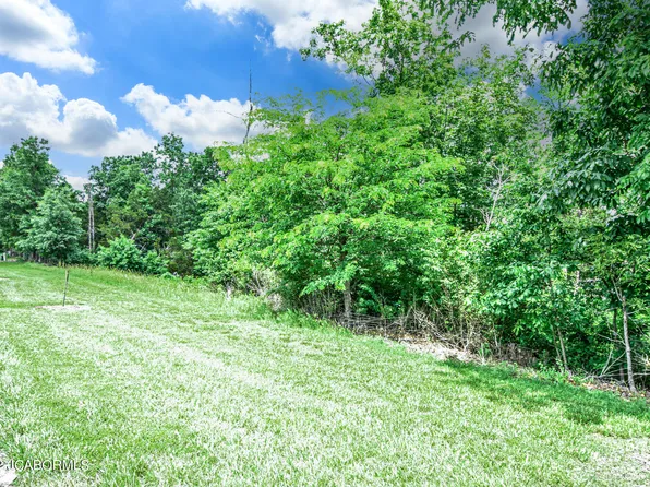 3601 Cody Dr, Jefferson City, MO 65109