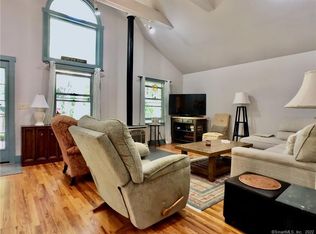 5 Reservoir St #A, Bethel, CT 06801