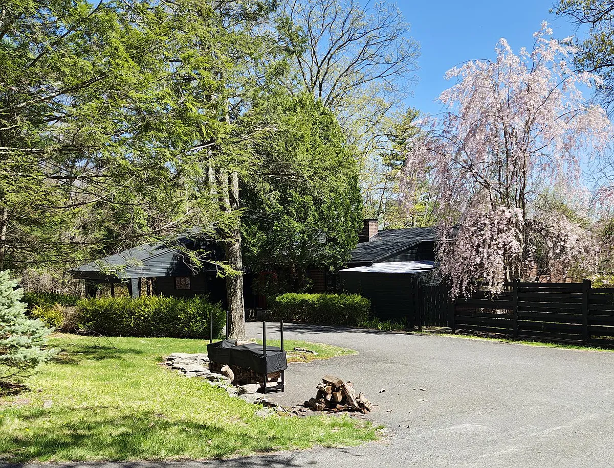 Front of house - 115 Meads Mountain Rd