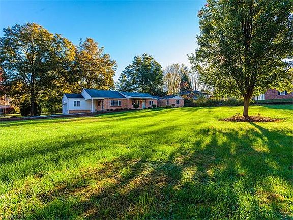 2nd image of 606 Erkwood Dr
