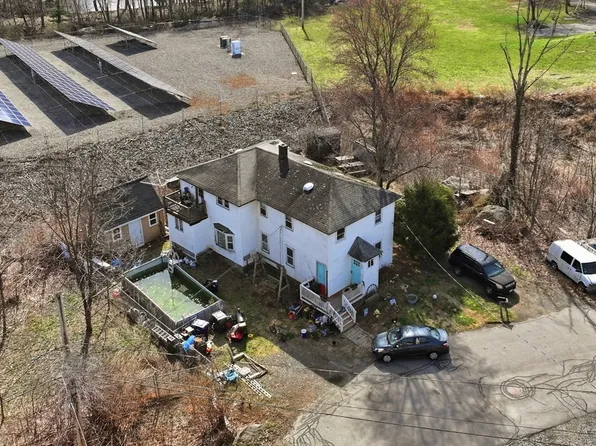 22 Wildwood Rd, Millbury, MA 01527