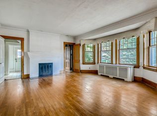245 Hamline Ave S #2, Saint Paul, MN 55105