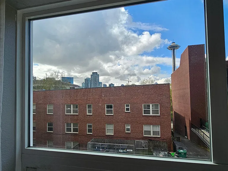 621 5th Ave N #305 — Photo 14