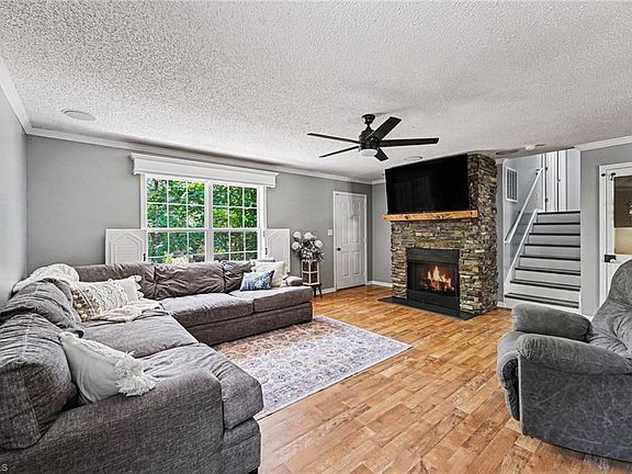 3rd image of 1830 Eller Rd