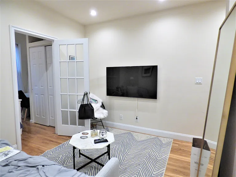26 Leroy St #11 — Photo 3