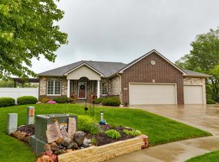 2402 SW Westbrooke Cir, Ankeny, IA 50023