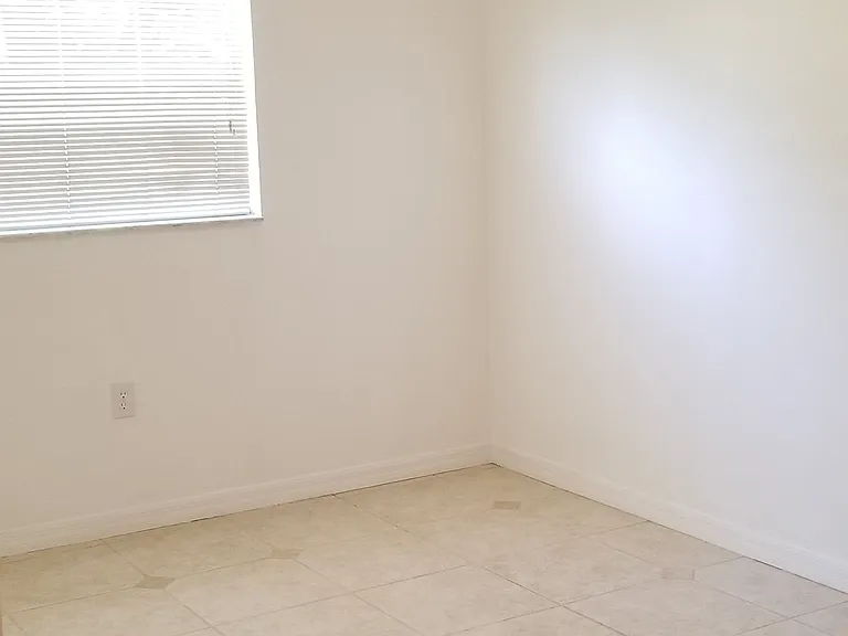 811 Sunflower Trl — Photo 14