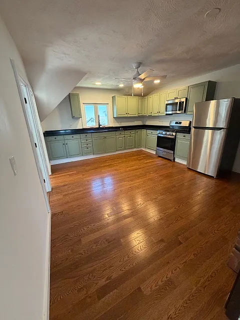 1273 S Main St #3
