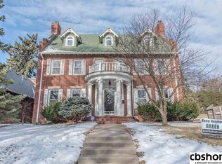 722 N Happy Hollow Blvd, Omaha, NE 68132