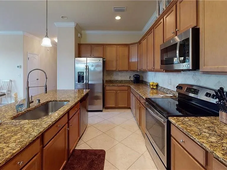 20578 Buono Ct — Photo 5