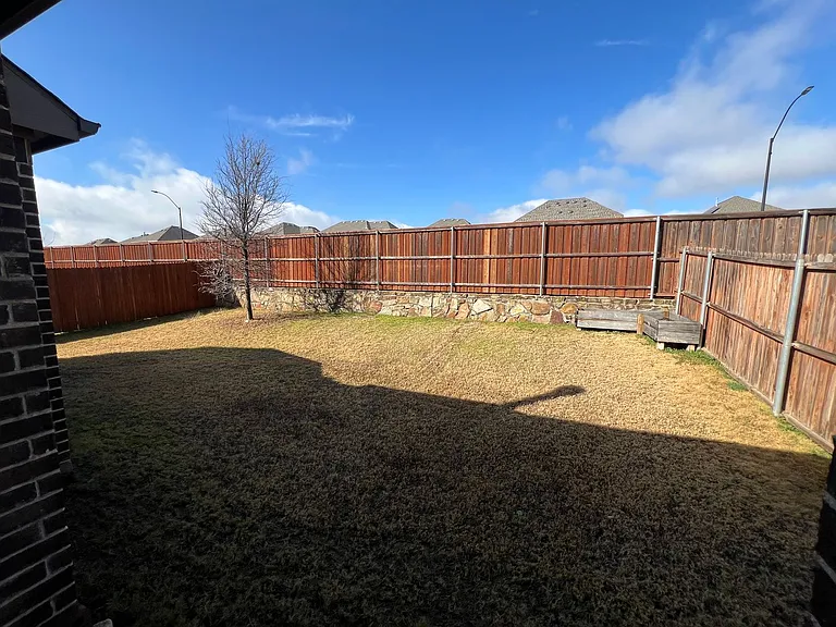 616 Ardath Rd — Photo 24