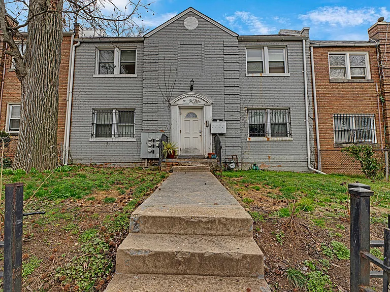 1233 Raum St NE #3 — Photo 11