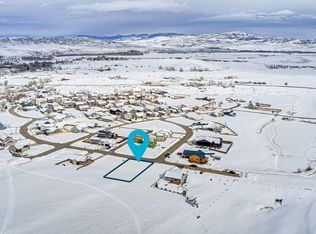 382 Lake View Rd, Hayden, CO 81639