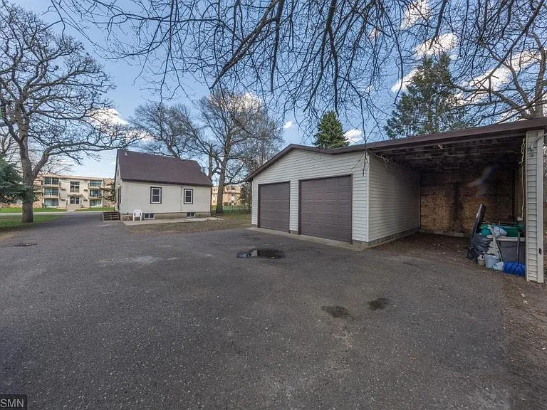 Garage_06042021