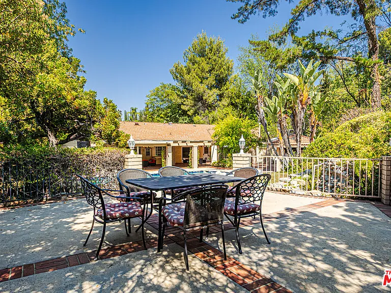 18022 Lake Encino Dr — Photo 36
