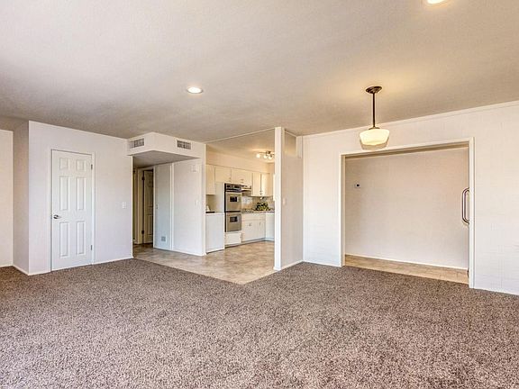 5th image of 11027 N 105th Ave
