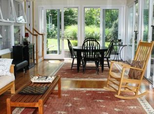 7 Powder Horn Hl, Brookfield, CT 06804